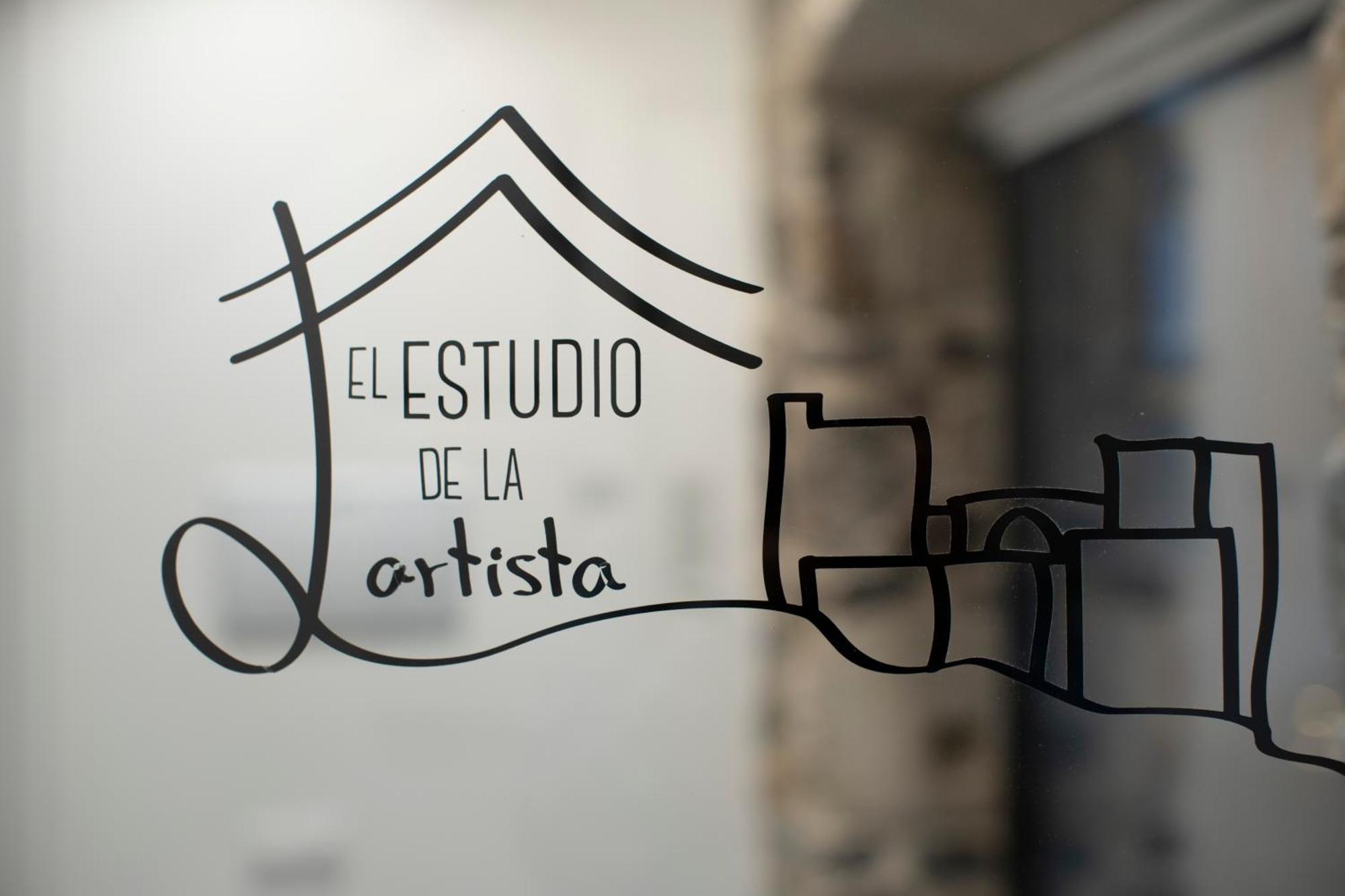 El Estudio De La Artista - El Casar De Leo Alburquerque Buitenkant foto